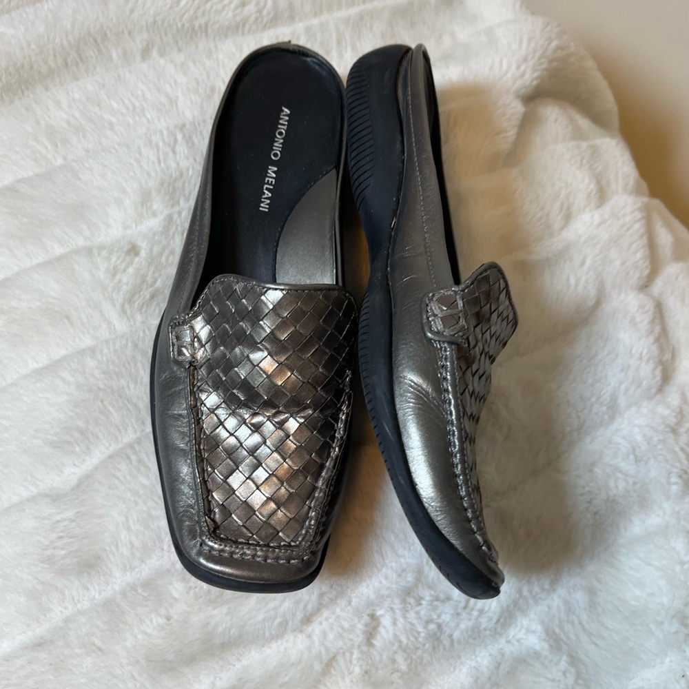 Antonio Melani 7M Dark Metallic Grey Woven Square Toe Flat Mule Work City Fall